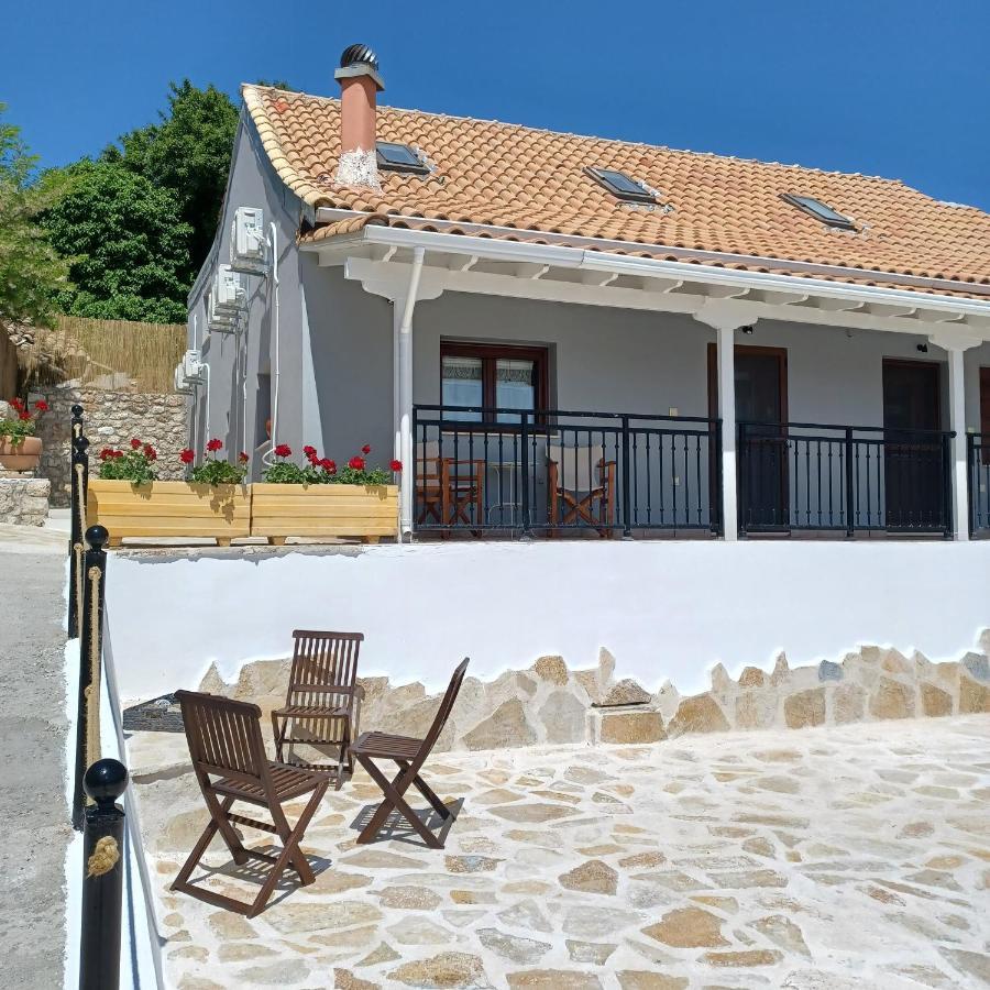 Eirinis Home - Σπίτι Της Ειρήνης Ágios Pétros Eksteriør bilde